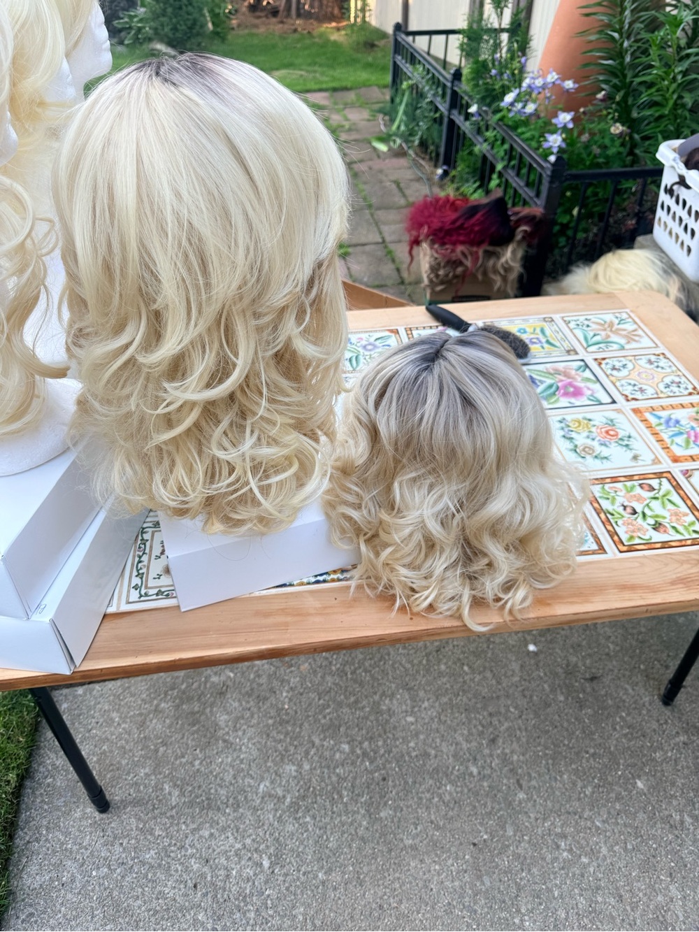 New & Used Blonde Layered Women's Wig - Natural Blonde - Picture 8 of 10